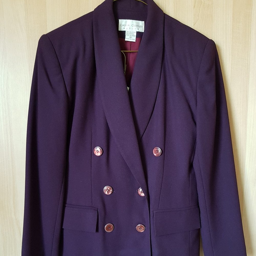 Casual Corner business suit, size 4P